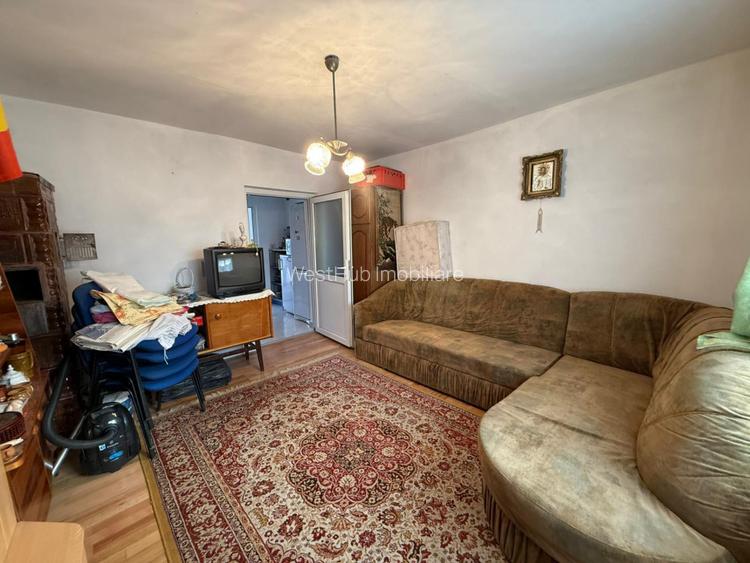 Casa cu trei camere avand 90mp suprafata utila, 1.200 mp teren, in zona Mehala - 4