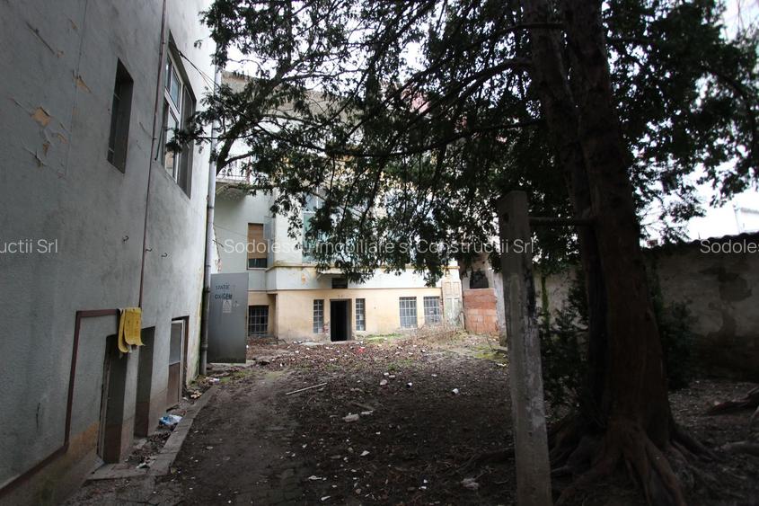 Imobil pretabil cladire de birouri, clinica medicala - Central - 76