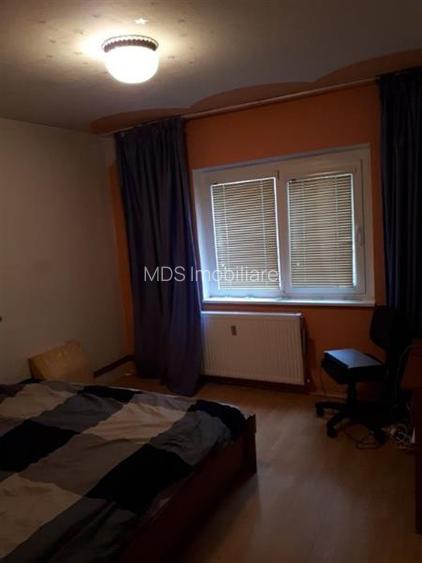 Mobilat si utilat complet, modificat in 3 camere linga Lidl - 8