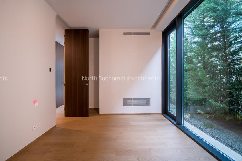 VILA 7 CAMERE - ZONA PIPERA - PISCINA - GARAJ - COMISION 0% - 14