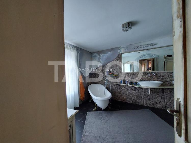 Casa de vanzare specific sasesc si atelier pret avantajos Cisnadioara - 8