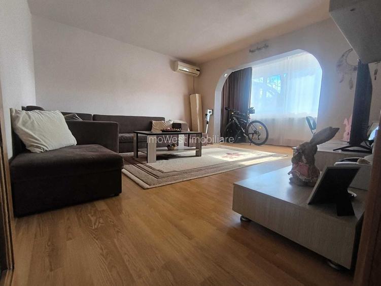 Sagului-Dambovita | 3 Camere | Decomandat | Etaj Intermediar | Boxa la subsol. - 2