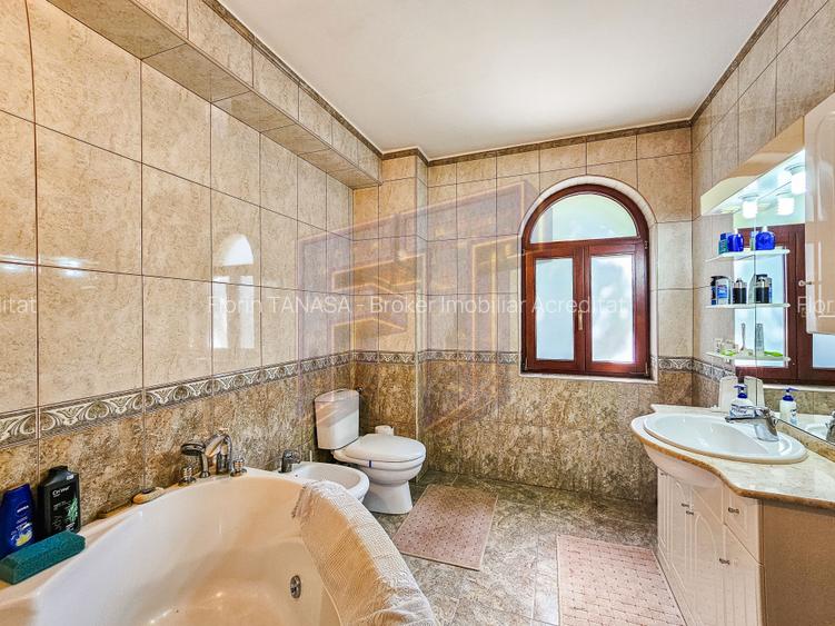 Vanzare casă/vila care refuză trecerea timpului - Zona Capitale - 13