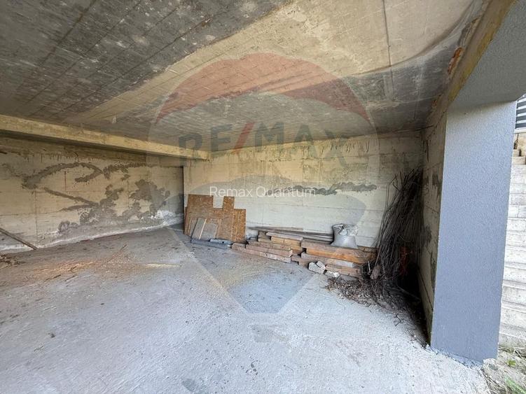 De vânzare casa semifinisata 5 camere 186 mp u Str. Făcliei - 5