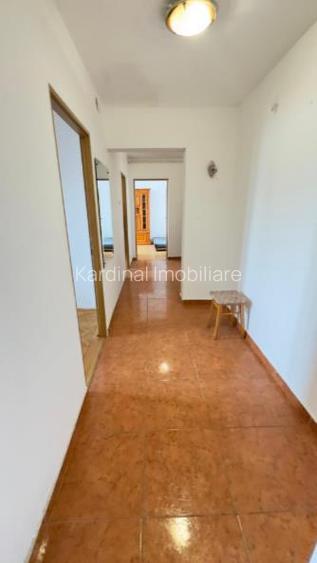 Apartament 3 camere etaj intermediar ,zona  Judetean - 15