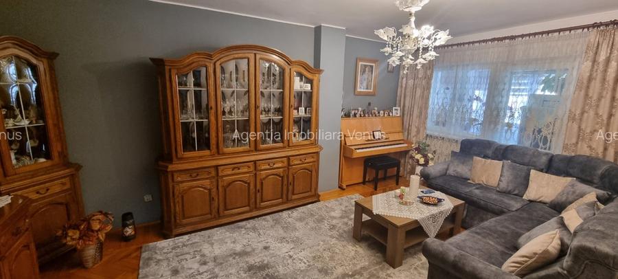 Apartament 3 camere zona centrala - 2