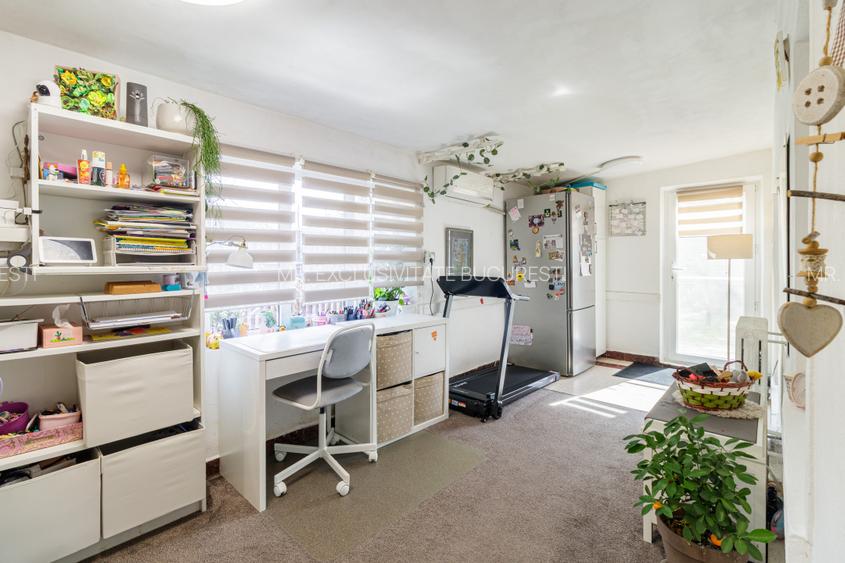 Casa cu gradina aproape de metrou 1 Mai - 232 mp curte libera - 18