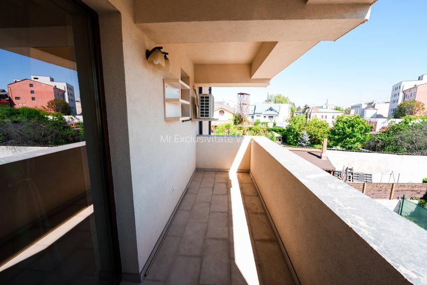 Apartament de inchiriat 3 camere central - Parcare Privata - 11
