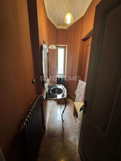 Vila istorica de vanzare in zona *Unirii* | 21 camere | curte, garaj - 34