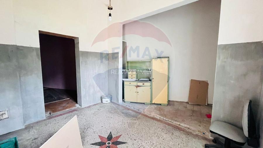 Casă / Vilă cu 3 camere de vânzare în zona Eminescu - 10