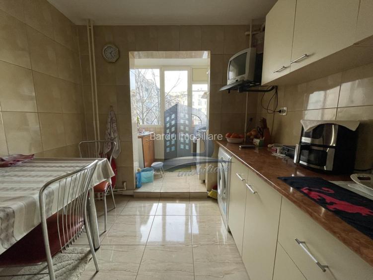 Apartament 3 Camere/ Crangasi/ Centrala Proprie - 9