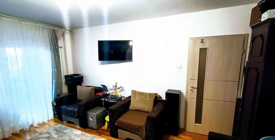 Apartament 2 camere în zona AUREL VLAICU - 2