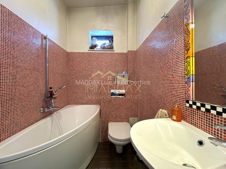 Vila cu 5 camere *344mp* + 400mp Teren // Zona Bucurestii Noi - 72
