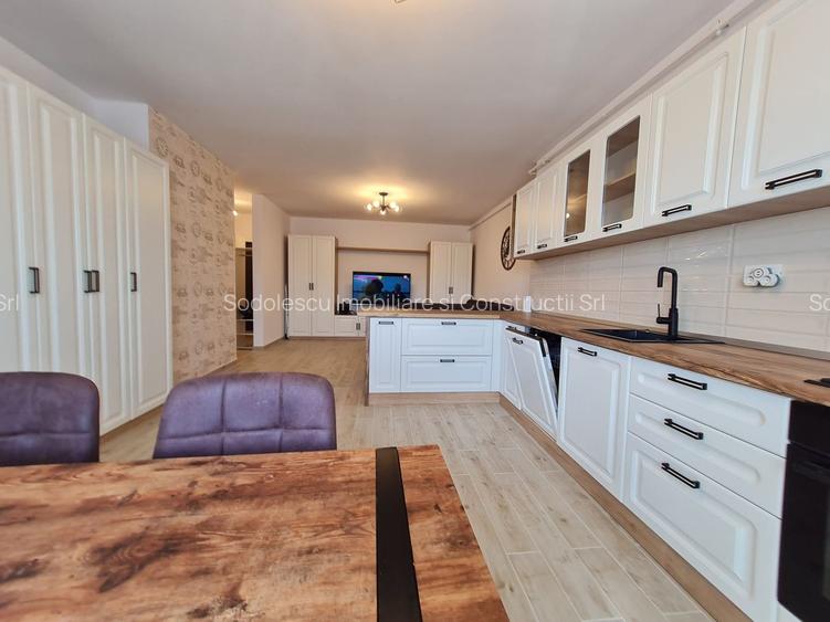 Lux la 5 minute de Iulius Town - 3