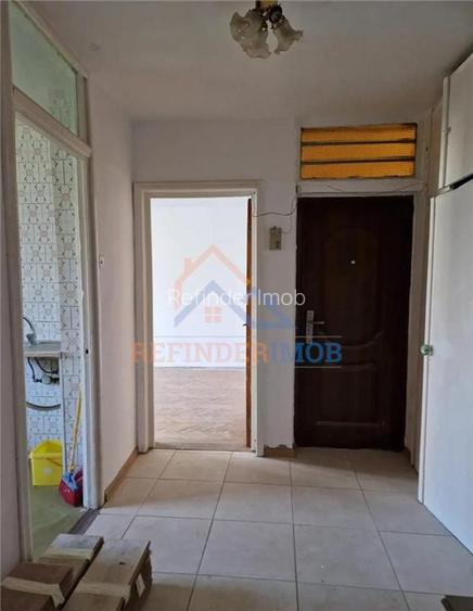 Apartament de vanzare cu 3 camere, zona Mihai Bravu - Mall Vitan - 4