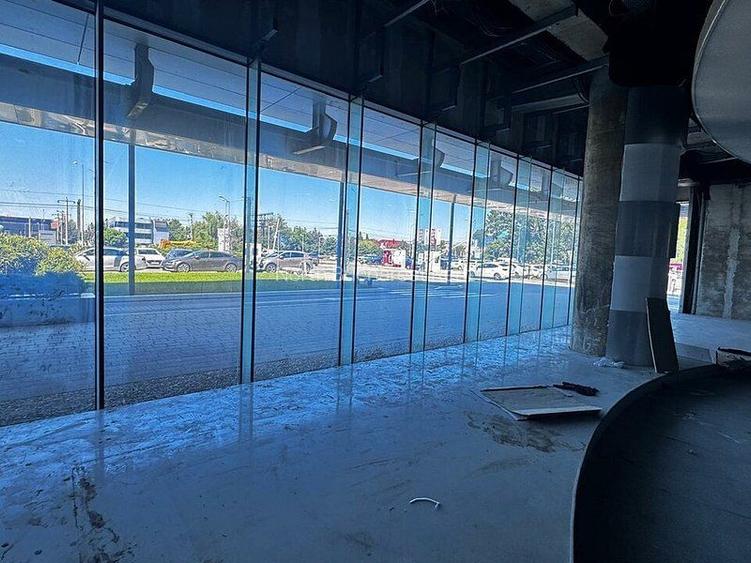 Spatiu comercial, de inchiriat - 2