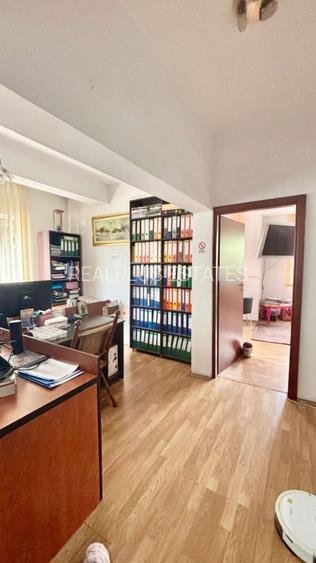 Vila P+2, Berceni-Aparatorii Patriei, locatie deosebita - 17