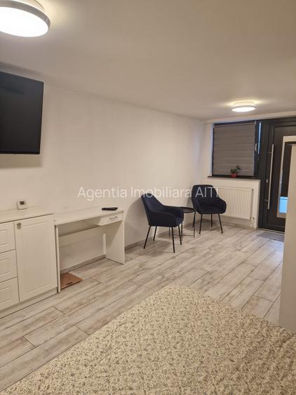 De inchiriat Garsoniera Zamca (la casa ) - 2