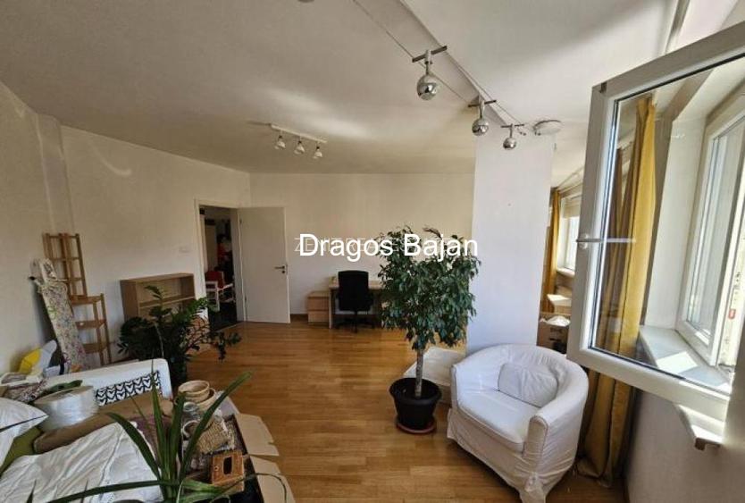 Conservator // Orientat V // Spatios - 2