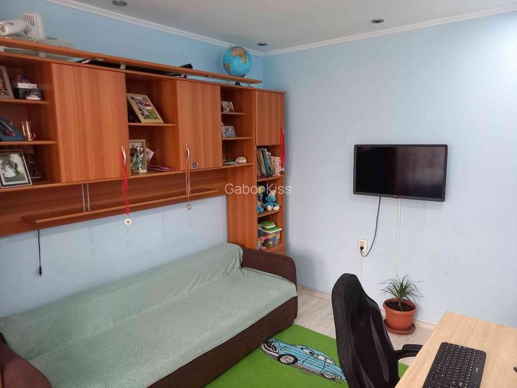 Vand apartament 2 camere tip x mare - 9