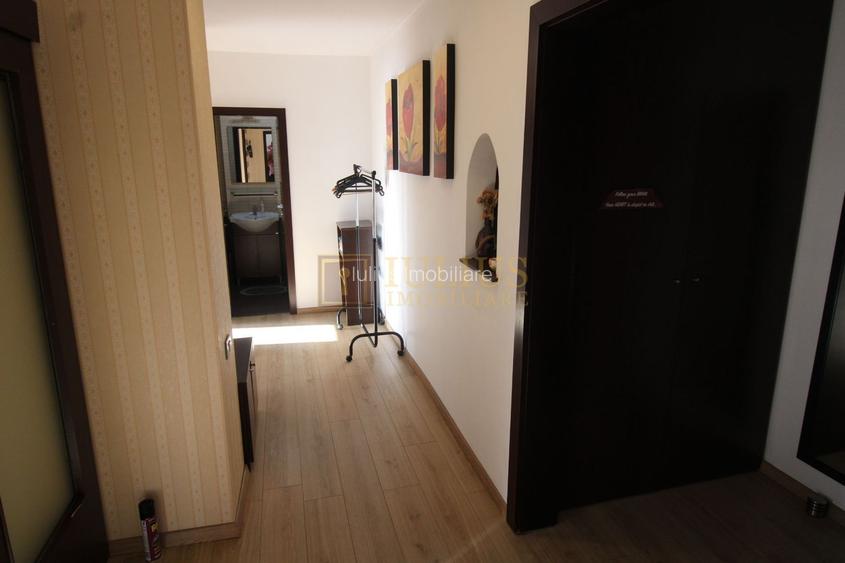 3 camere,  in Complexul Studentesc, ideal pentru 2 studenti, familie - 15