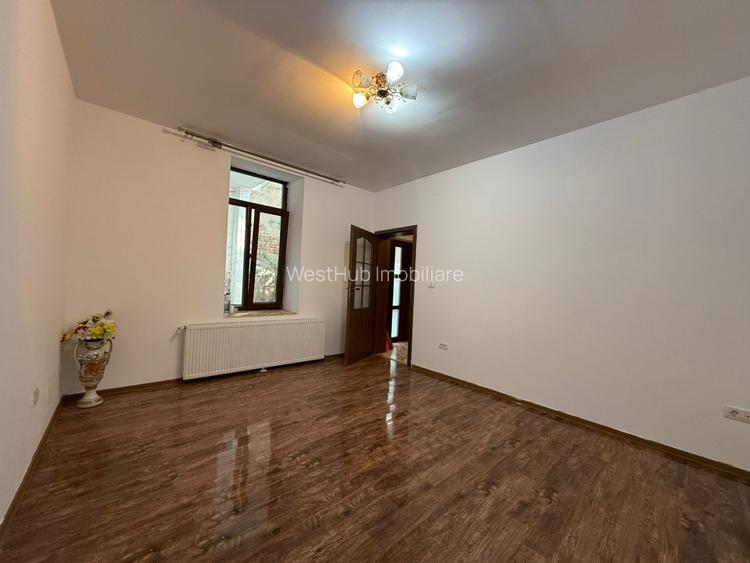 Casa cu 2 camere, semi-decomandat, 50mp utili - zona Centrala - 4