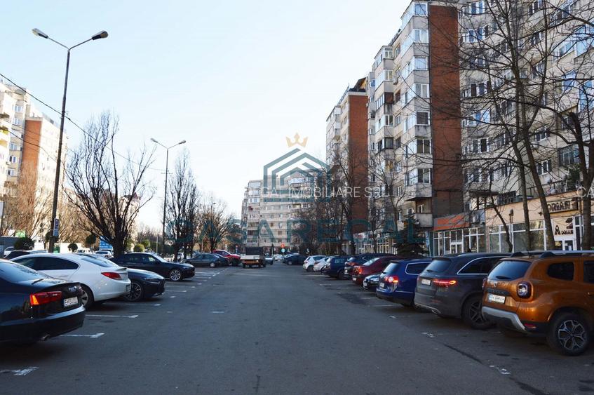 Spațiu comercial de închiriat pe b-dul Dacia,  fostul magazin "Adrian - 7