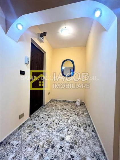 Apartament 3 camere decomandate, etaj 1, str. Narciselor 15, Bacau - 20