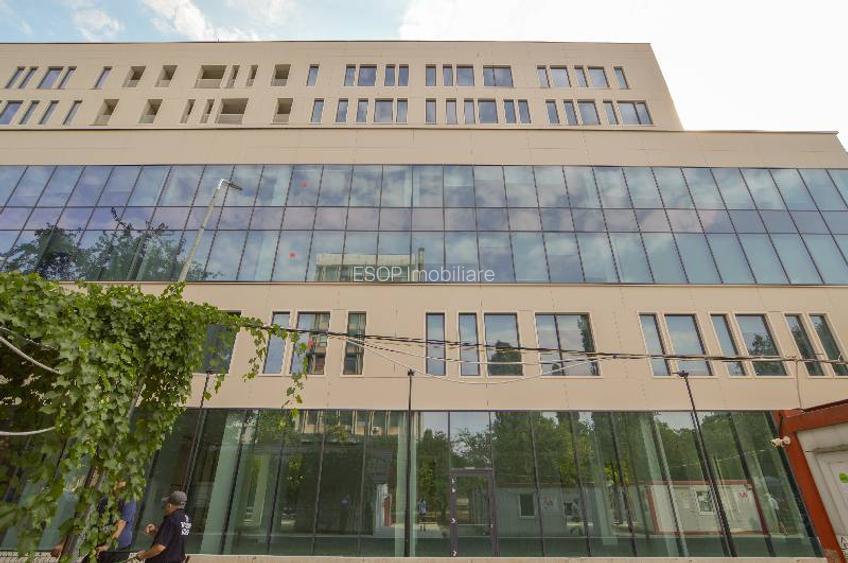 Expozitiei 1 cladirea B2, Presei Libere, 300 - 2750 mp  0% comision! - 11