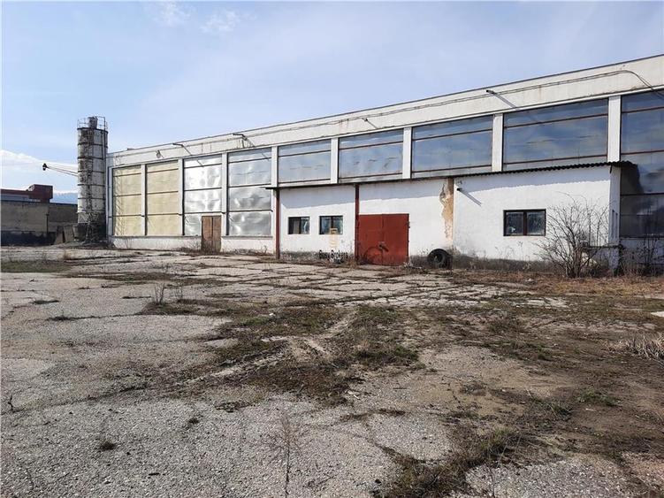 Spatiu Industrial - 2700 mp - Productie - Depozitare - Distributie