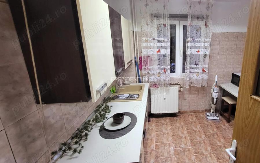 Apartament 4 camere - decomandat - Titan - 6