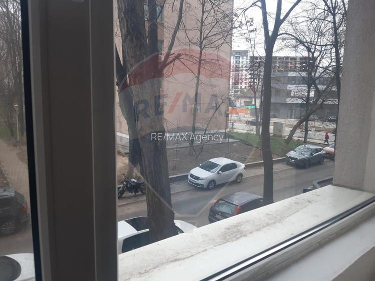 Apartament cu 2 camere de vânzare în zona Drumul Taberei - 2