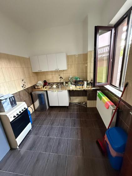 Vila de închiriat | Vitan | 7 Camere | Centrala | Curte Proprie - 4