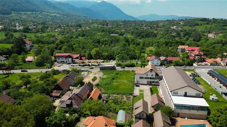 Intravilan, aria castelul Bran,utilitati,acces apreciabil: FILM! - 4