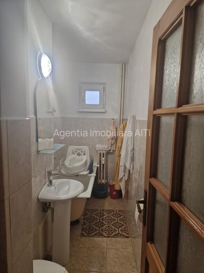 De Vanzare Apartament 2 camere etaj 1 George Enescu - 4