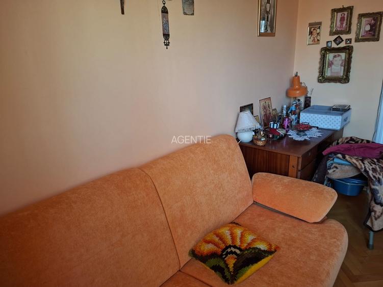 Titan-aleea Rotunda-langa scoala 195(Hamburg) - 9