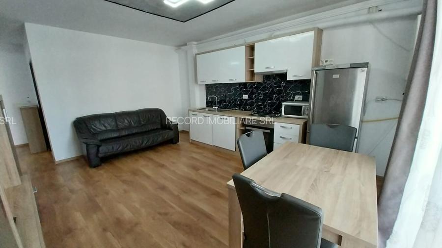 Apartament 3 camere et.1,balcon inchis, parcare Floresti - 3