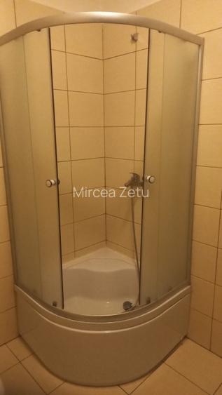 Garoniera 41 mp cu centrala , balcon  - 10