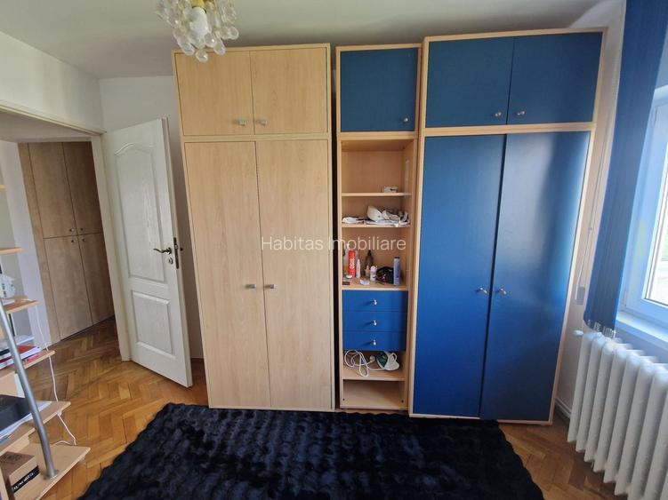 Apartament 3 camere decomandate de inchiriat, zona str N Titulescu - 12
