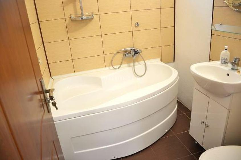 Renovat mobilat - Aleea Trandafirilor. Vanzare apart 2 cam in Targoviste. - 10