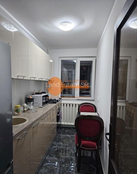 2 camere la 400m de metrou Favorit - 5