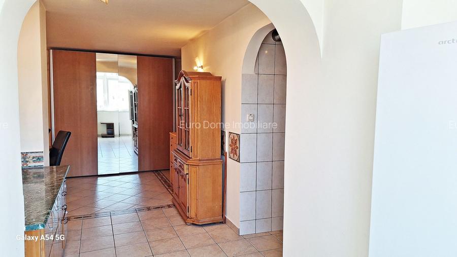 Centrul Civic, apartament cu 4 camere, 78mp+5mp balcon, 175000 euro - 9