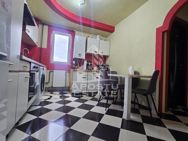 Apartament 3 camere decomandat, 88 mp, etaj 4/4 - 3