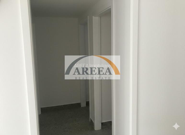 DE INCHIRIAT - spatiu comercial INTERSECTIE PIATA SUDULUi - 16