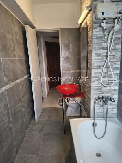 AMFITEATRU  GARSONIERA LIBERA, 36 MP , GAZE LA USA PRET 79000 EURO - 20