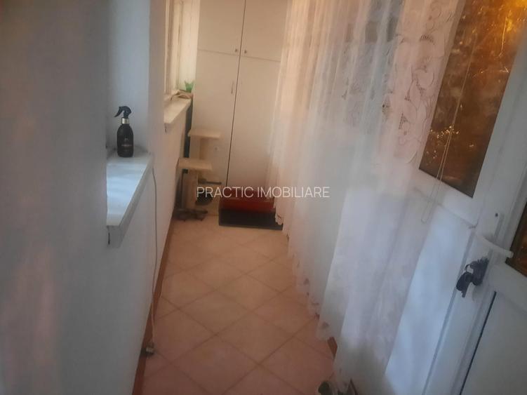 Apartament cu 2 camere in zona Micro 13B - 8