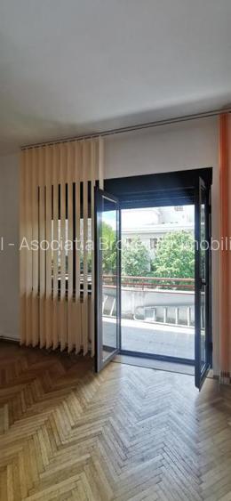 Romana Ultracentral Amzei, metrou Romana 2 mim - Ap 5 cam 148mp - 5