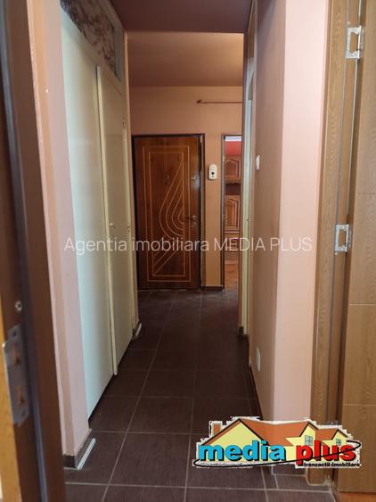 Apartament 2 camere, Piața Centrală, etaj 1 – bloc 1988 - 6