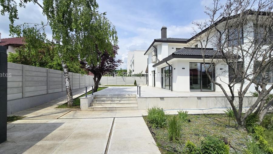 Casa superba cu teren 1000 mp, lift, 2 dormitoare parter, spatii generoase - 33