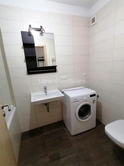 Apartament  cu doua camere si loc parcare zona Coresi - 5